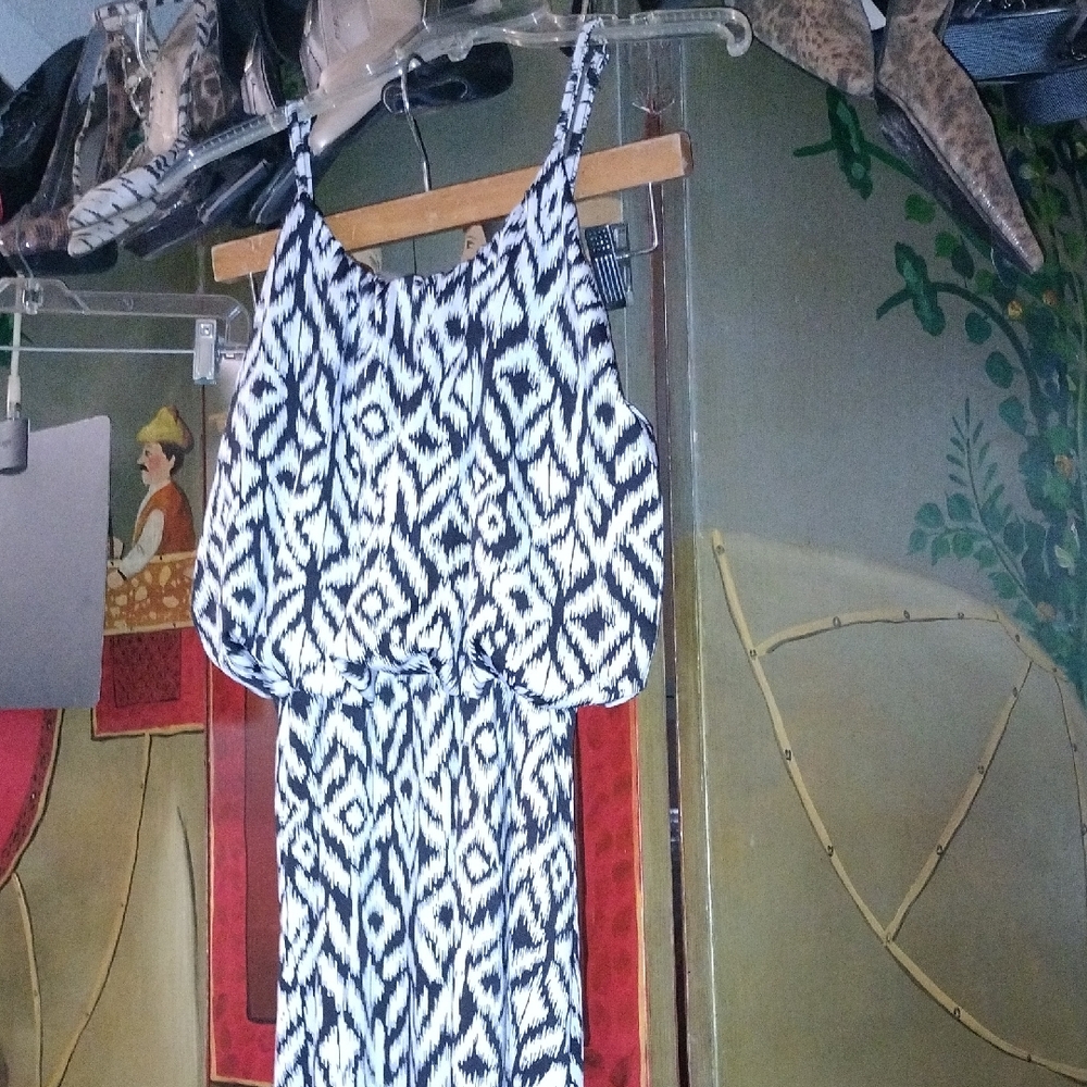 Magic Black and White Patterned Dress